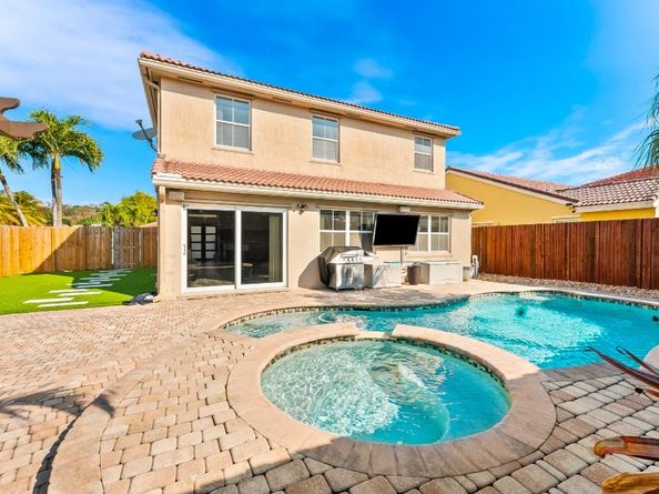 6604 Schooner Ter, Margate FL 33063