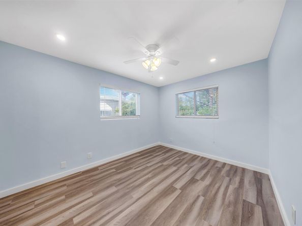 3433 NE 13th Ave, Oakland Park FL 33334