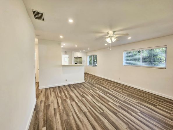 3433 NE 13th Ave, Oakland Park FL 33334