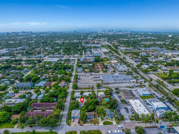 3433 NE 13th Ave, Oakland Park FL 33334