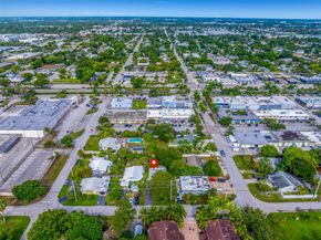 3433 NE 13th Ave, Oakland Park FL 33334