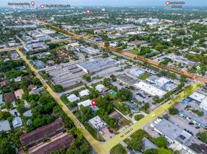 3433 NE 13th Ave, Oakland Park FL 33334