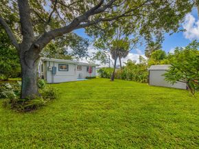3433 NE 13th Ave, Oakland Park FL 33334