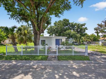 1181 W 32nd Street