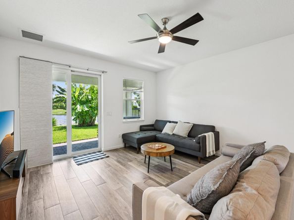 1910 Harding St, Lake Worth Beach FL 33460