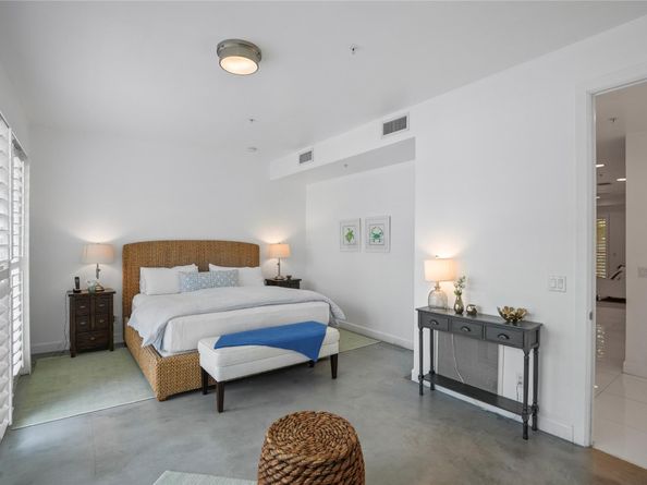 347 Oak St B1, Hollywood FL 33019