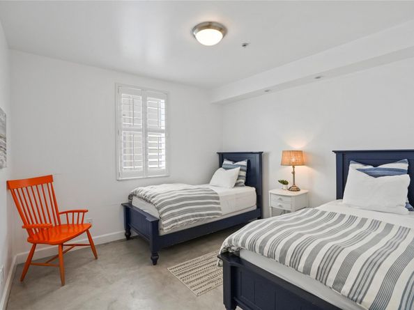 347 Oak St B1, Hollywood FL 33019