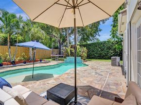 11590 S Open Ct, Cooper City FL 33026