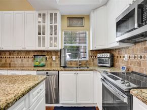 11590 S Open Ct, Cooper City FL 33026
