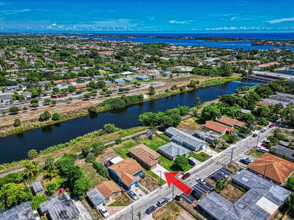 315 NE 13th Avenue, Boynton Beach FL 33435