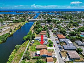 315 NE 13th Avenue, Boynton Beach FL 33435