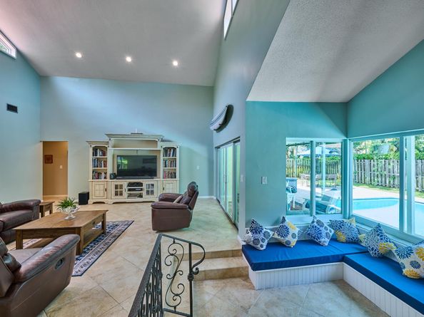 4155 NW 25th Way NW, Boca Raton FL 33434