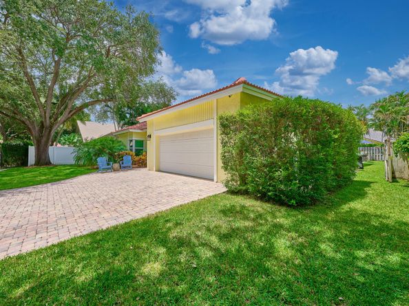 4155 NW 25th Way NW, Boca Raton FL 33434