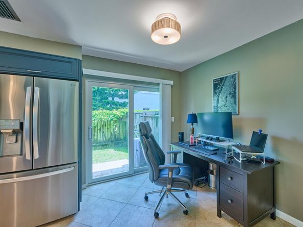 4155 NW 25th Way NW, Boca Raton FL 33434