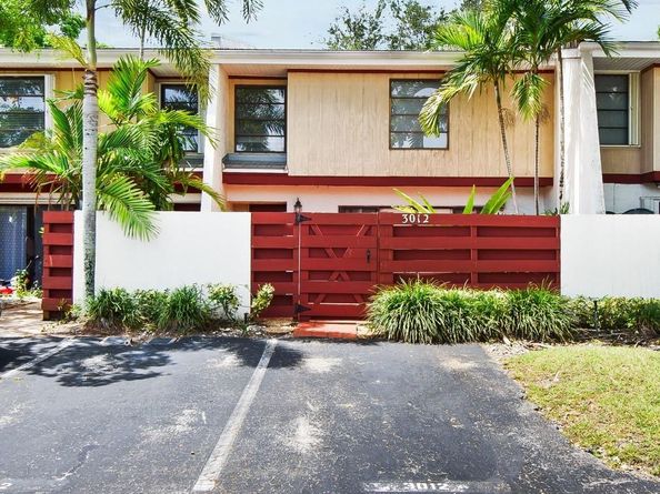 3012 Willow Ln 263, Hollywood FL 33021