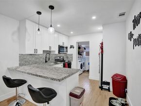 209 NE 9th St, Pompano Beach FL 33060