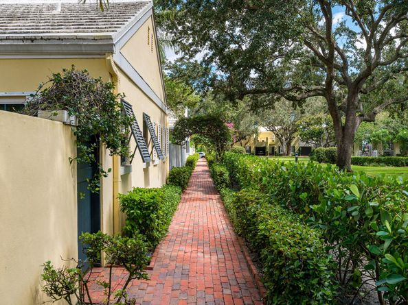 5906 Michaux Street, Boca Raton FL 33433