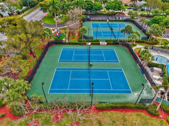 6394 Sand Hills Circle, Lake Worth FL 33463