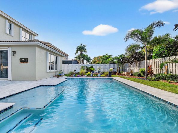 6394 Sand Hills Circle, Lake Worth FL 33463