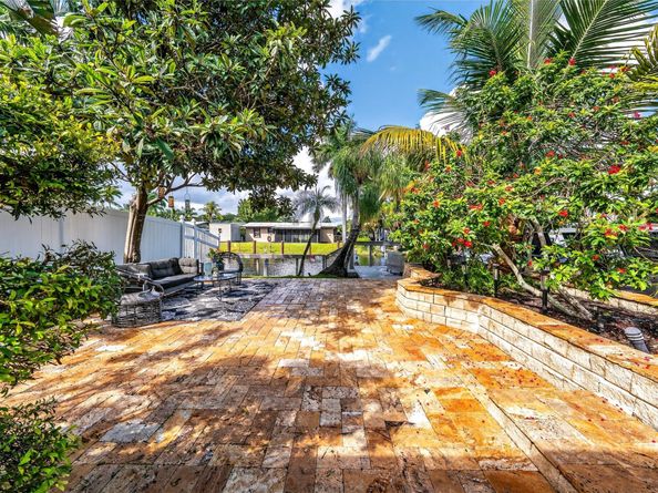 2625 Nassau Ln, Fort Lauderdale FL 33312