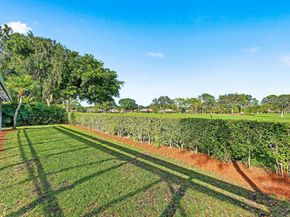 12 Marlwood Lane, Palm Beach Gardens FL 33418