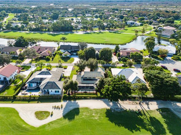 12 Marlwood Lane, Palm Beach Gardens FL 33418