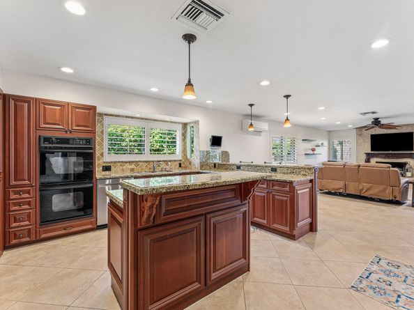 12 Marlwood Lane, Palm Beach Gardens FL 33418