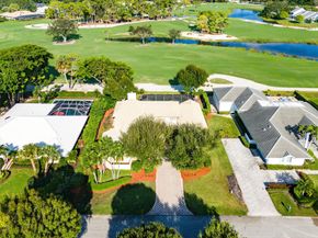 12 Marlwood Lane, Palm Beach Gardens FL 33418