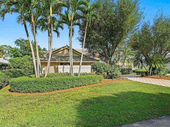 12 Marlwood Lane, Palm Beach Gardens FL 33418