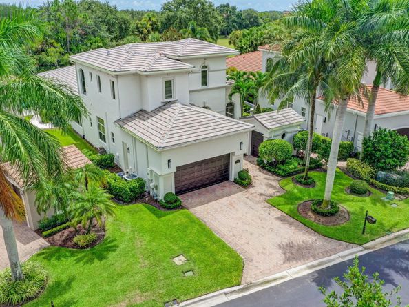 184 Viera Drive, Palm Beach Gardens FL 33418