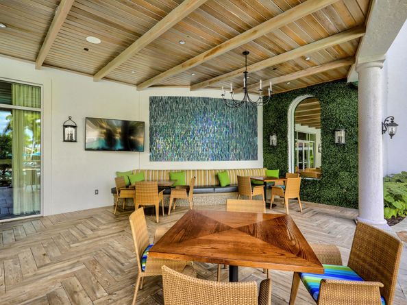 184 Viera Drive, Palm Beach Gardens FL 33418