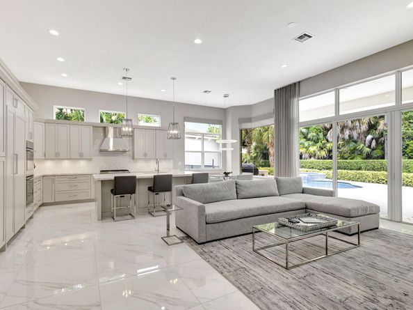 184 Viera Drive, Palm Beach Gardens FL 33418