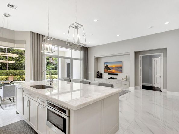 184 Viera Drive, Palm Beach Gardens FL 33418