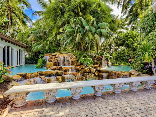 184 Viera Drive, Palm Beach Gardens FL 33418