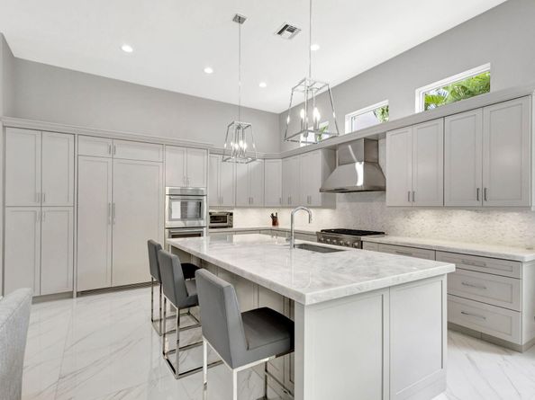 184 Viera Drive, Palm Beach Gardens FL 33418