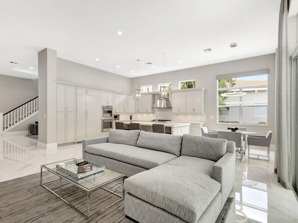 184 Viera Drive, Palm Beach Gardens FL 33418