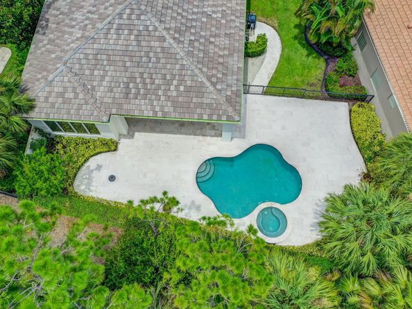 184 Viera Drive, Palm Beach Gardens FL 33418