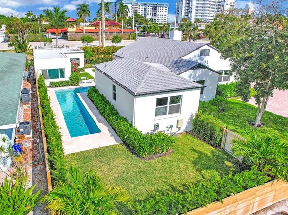 4015 Washington Road, West Palm Beach FL 33405