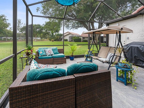 3056 Deer Creek Lake Shore Dr 3056, Deerfield Beach FL 33442