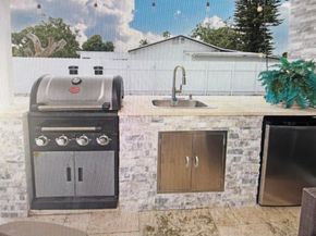 124 Davis Road, Palm Springs FL 33461