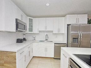 124 Davis Road, Palm Springs FL 33461