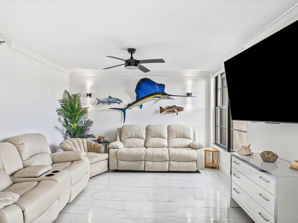 18 Royal Palm Way 109, Boca Raton FL 33432