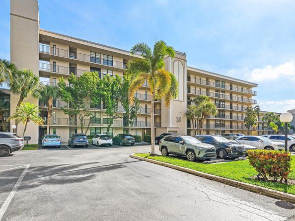 18 Royal Palm Way 109, Boca Raton FL 33432