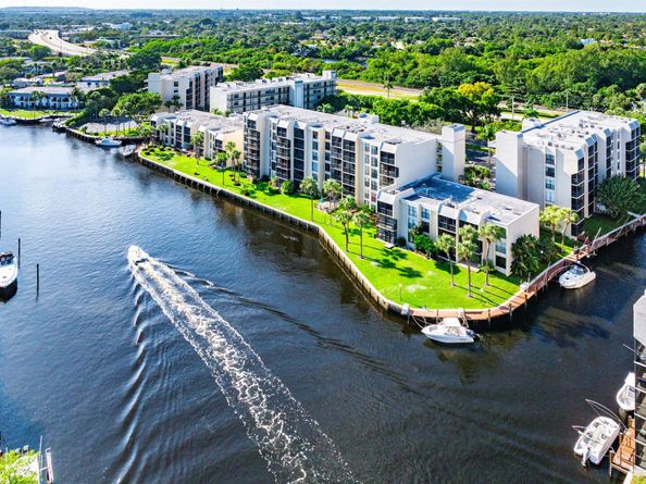 18 Royal Palm Way 109, Boca Raton FL 33432