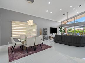 10786 Greenbriar Villa Drive, Lake Worth FL 33449