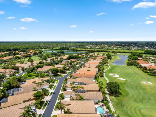 10786 Greenbriar Villa Drive, Lake Worth FL 33449