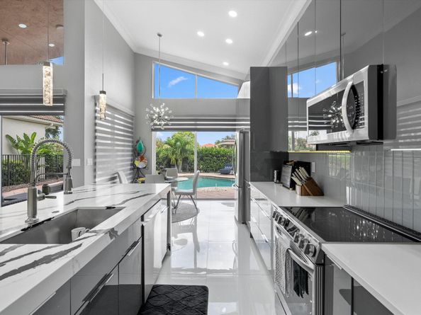 10786 Greenbriar Villa Drive, Lake Worth FL 33449