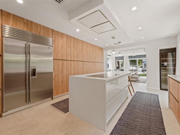 325 Seven Isles Dr, Fort Lauderdale FL 33301