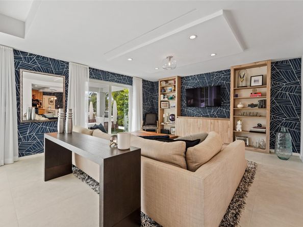 325 Seven Isles Dr, Fort Lauderdale FL 33301