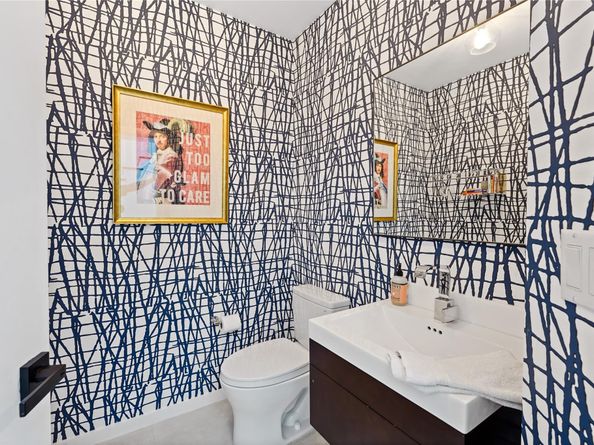 325 Seven Isles Dr, Fort Lauderdale FL 33301